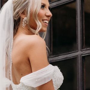 Untamed Petals Pearl Earrings